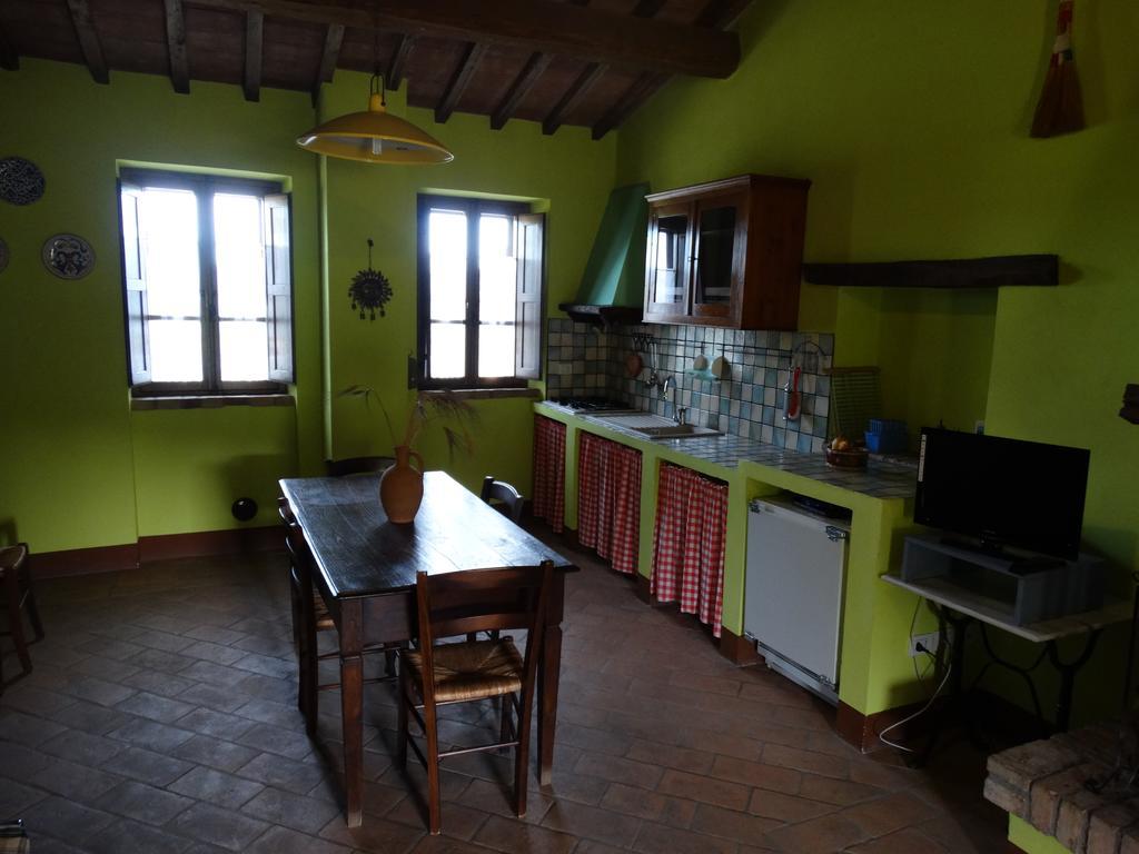 Appartement Casale Poggio Colpiccione à Passignano sul Trasimeno Extérieur photo