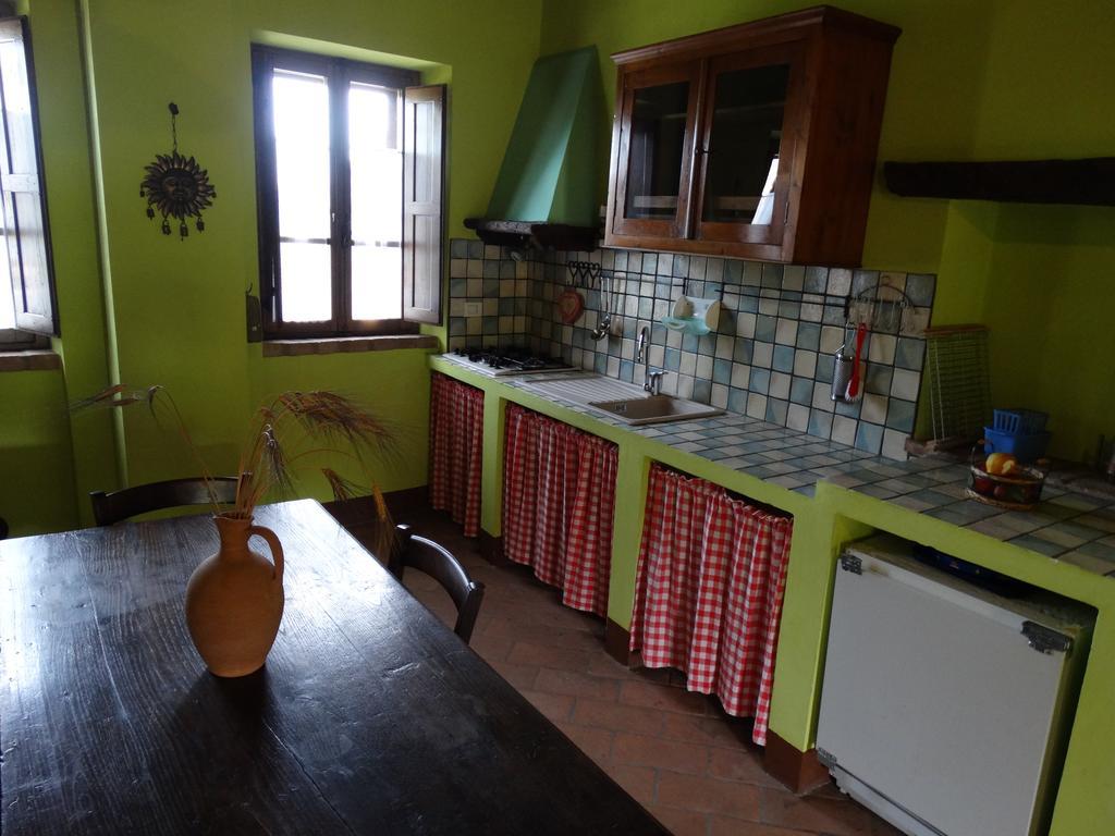 Appartement Casale Poggio Colpiccione à Passignano sul Trasimeno Extérieur photo