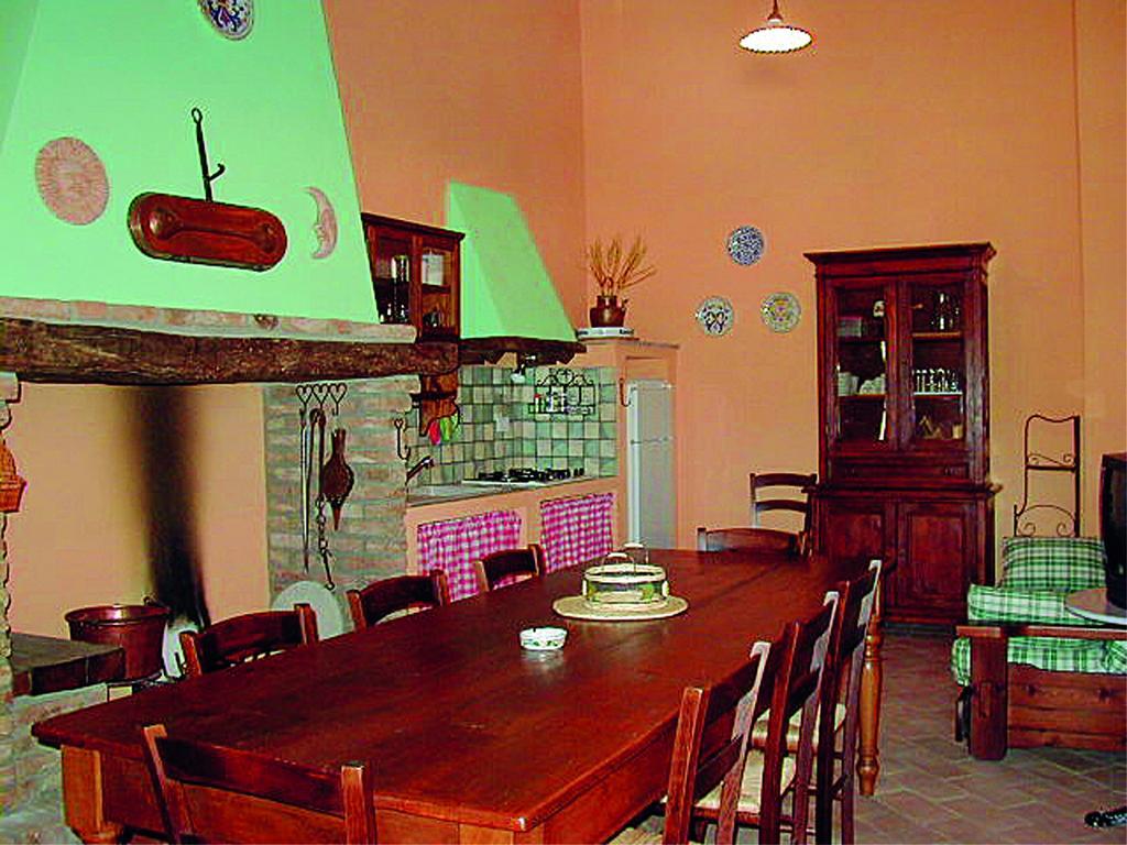 Appartement Casale Poggio Colpiccione à Passignano sul Trasimeno Extérieur photo