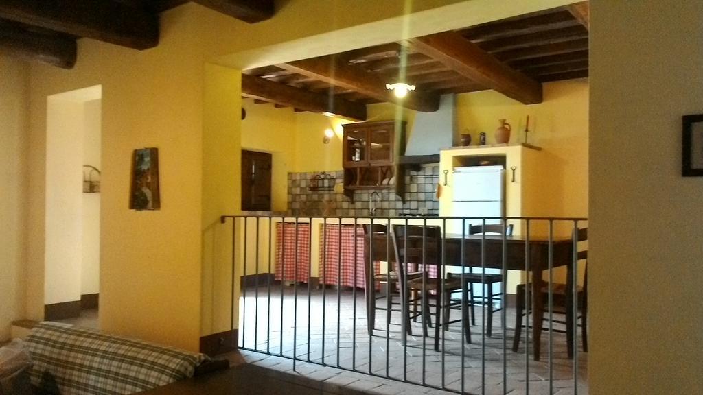 Appartement Casale Poggio Colpiccione à Passignano sul Trasimeno Extérieur photo