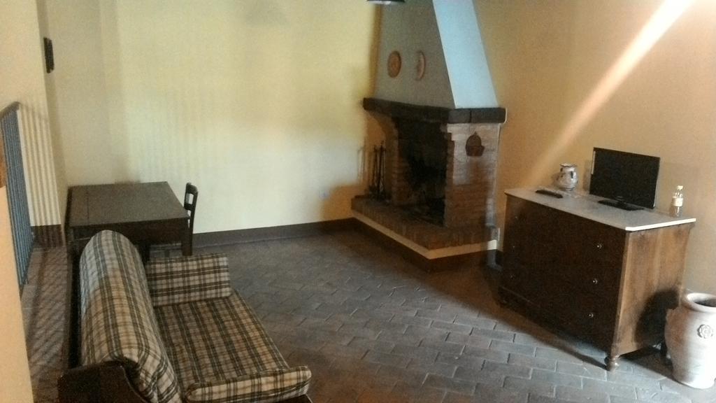 Appartement Casale Poggio Colpiccione à Passignano sul Trasimeno Extérieur photo